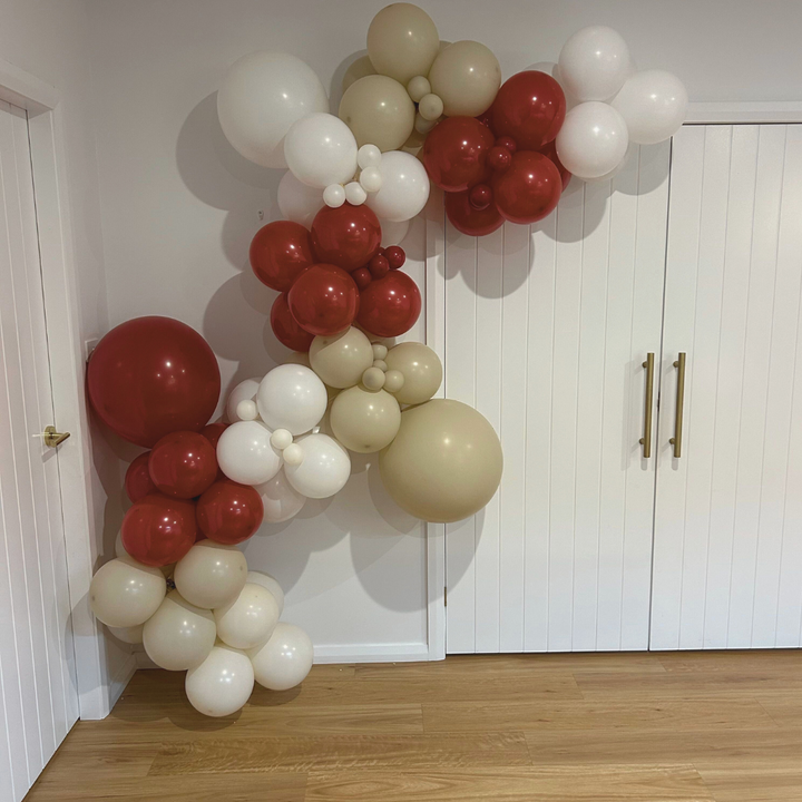 14. "Piston Cup" - DIY Balloon Garland Kit